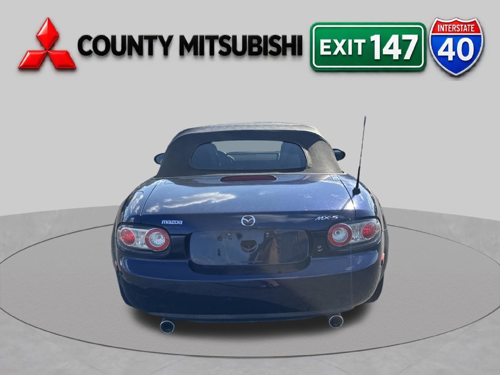 Used 2007 MAZDA MX-5 Miata Sport RWD image 5