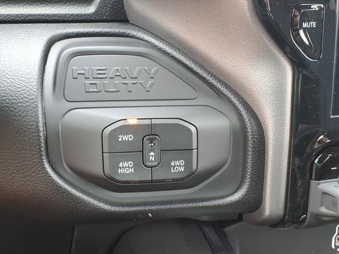New 2026 RAM 2500 Big Horn AWD/4WD image 31