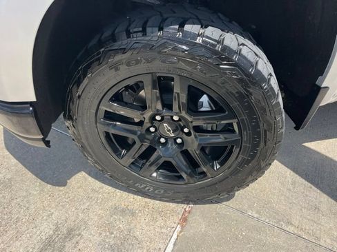Used 2021 Chevrolet Silverado 1500 LT Trail Boss w/ Bed Protection Package AWD/4WD image 33