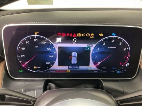 Used 2024 Mercedes-Benz GLC 300 4MATIC image 15