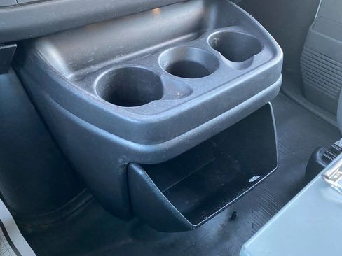 Used 2012 Chevrolet Express 2500 image 12