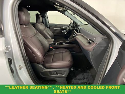 New 2026 Ford Explorer Platinum image 5