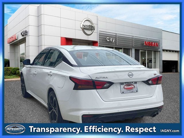 Certified 2023 Nissan Altima 2.5 SR FWD image 8