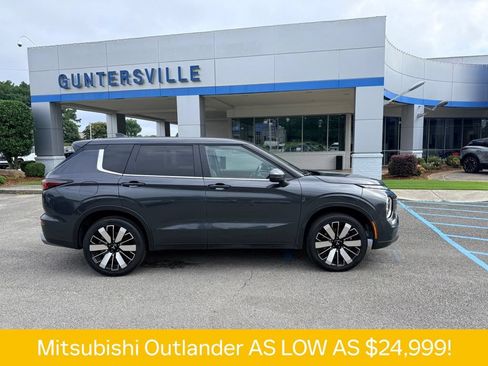 Used 2025 Mitsubishi Outlander SE FWD image 4