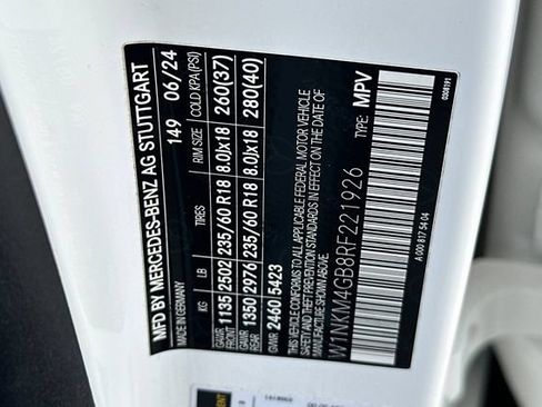 Used 2024 Mercedes-Benz GLC 300 image 35