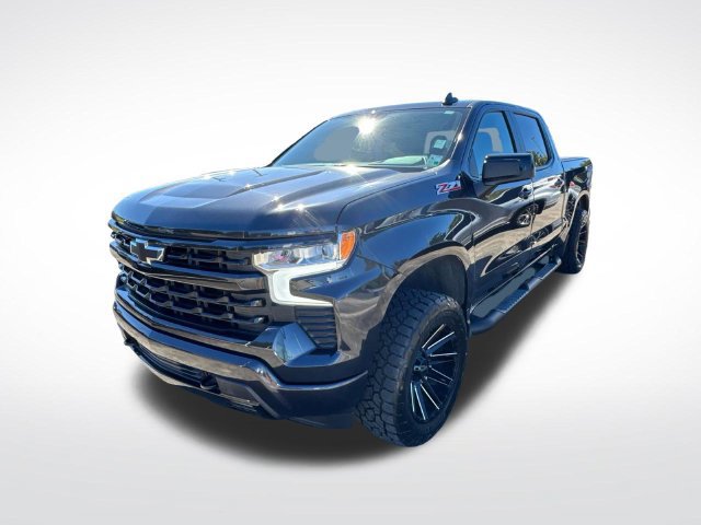 Used 2024 Chevrolet Silverado 1500 RST w/ Z71 Off-Road Package AWD/4WD image 3