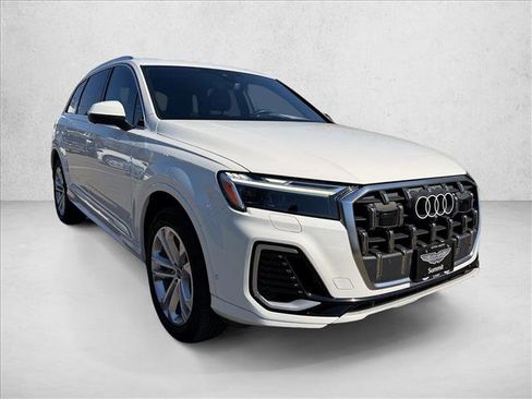 Used 2025 Audi Q7 3.0T Premium Plus AWD/4WD image 9