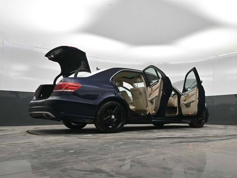 Used 2014 Mercedes-Benz E 350 E 350 Sport image 43