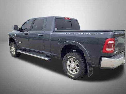 Used 2019 RAM 2500 Laramie AWD/4WD image 2