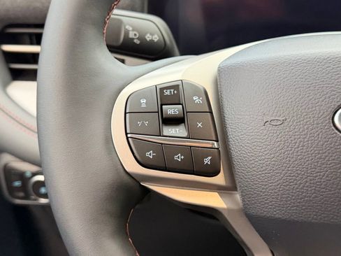 New 2026 Ford Explorer Active RWD image 19