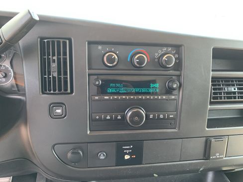 Used 2019 Chevrolet Express 3500 w/ Power Convenience Package RWD image 19