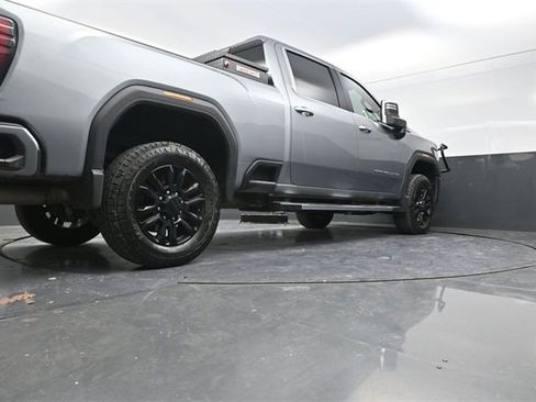 Used 2024 GMC Sierra 3500 Denali w/ Denali Reserve Package image 33