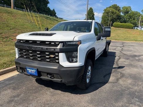 Used 2022 Chevrolet Silverado 2500 W/T w/ WT Fleet Convenience Package AWD/4WD image 3