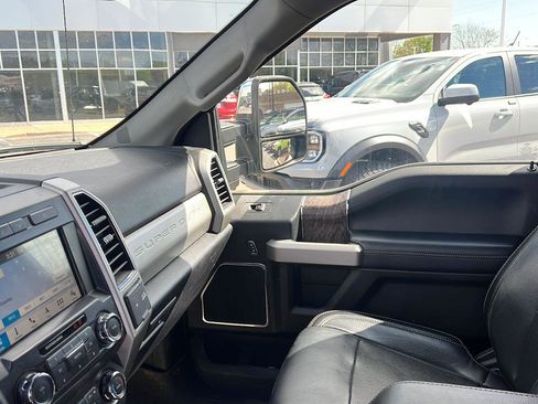 Used 2019 Ford F350 Lariat w/ Lariat Ultimate Package AWD/4WD image 16