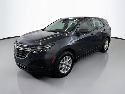 Used 2022 Chevrolet Equinox LS AWD/4WD image 5
