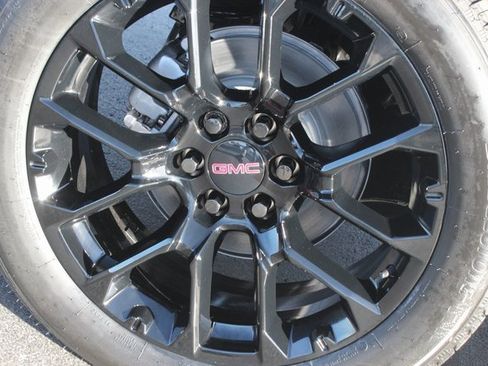 New 2026 GMC Yukon XL Elevation w/ LPO, Floor Liner Package image 15