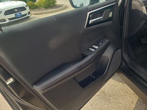 Used 2022 Mitsubishi Outlander ES AWD/4WD image 11