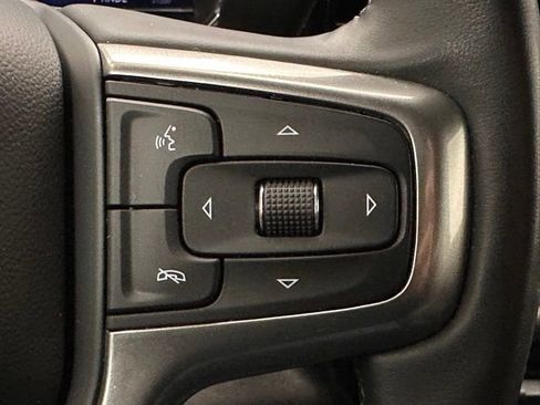 Used 2025 Chevrolet Silverado 1500 LT image 12