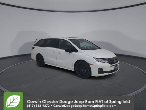 Used 2025 Honda Odyssey Sport-L image 3