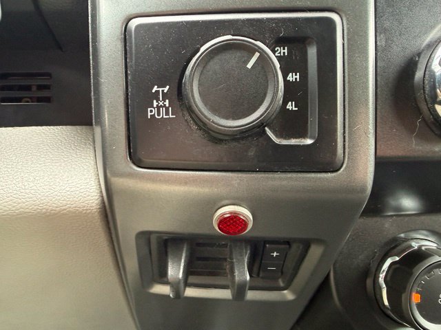 Used 2020 Ford F350 XLT w/ Camper Package AWD/4WD image 28