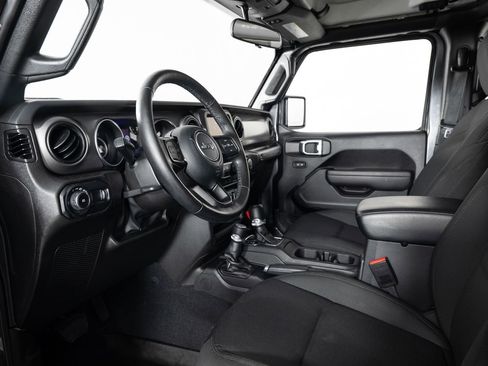 Used 2023 Jeep Wrangler Willys image 13