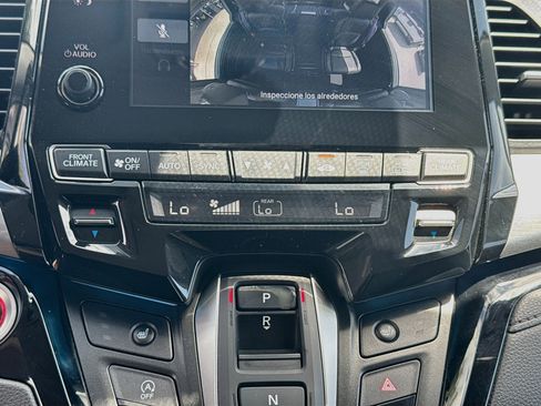 Used 2023 Honda Odyssey Touring image 12