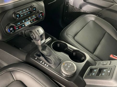 New 2026 Ford Bronco Outer Banks AWD/4WD image 19