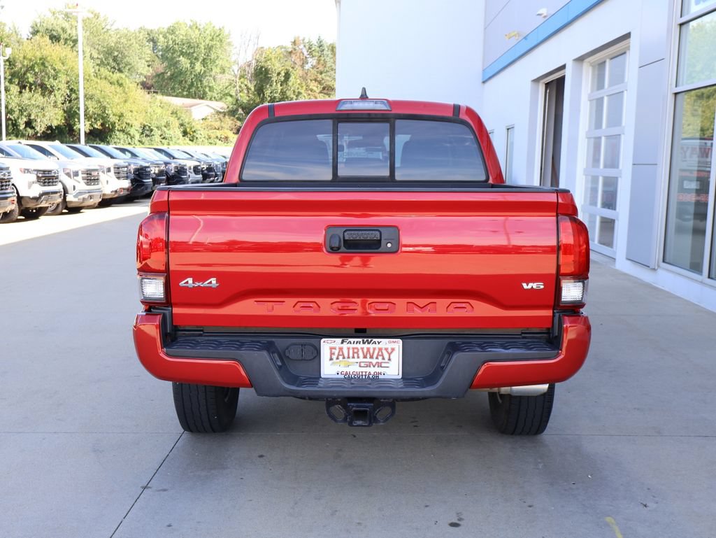 Used 2020 Toyota Tacoma SR AWD/4WD image 9