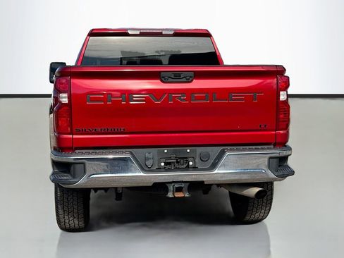 Used 2021 Chevrolet Silverado 2500 LT w/ Convenience Package image 4