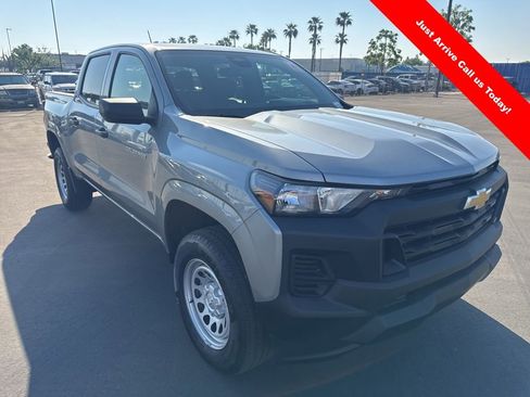 Used 2024 Chevrolet Colorado W/T image 1