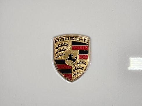 Used 2019 Porsche 911 Turbo image 39
