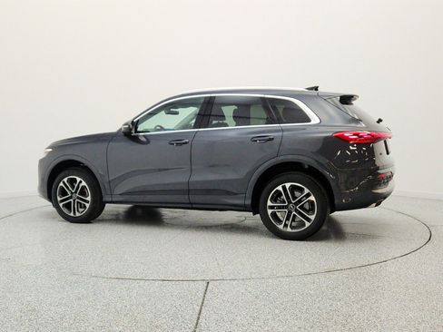 Certified 2025 Audi Q5 Premium Plus w/ Premium Plus AWD/4WD image 8