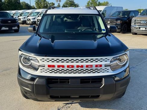 Used 2025 Ford Bronco Sport Heritage AWD/4WD image 2