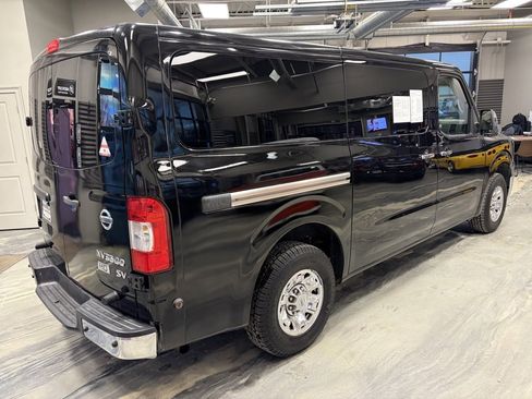 Used 2012 Nissan NV 3500 SV image 28