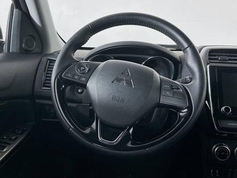 Used 2025 Mitsubishi Outlander Sport ES image 18