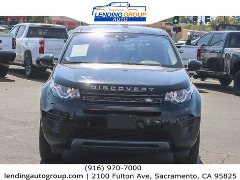 Used 2018 Land Rover Discovery Sport SE image 6