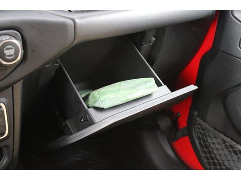 Used 2018 Jeep Wrangler Unlimited Sahara w/ Dual Top Group image 39