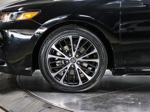 Certified 2020 Toyota Camry SE w/ Carpet Mat Package FWD image 9