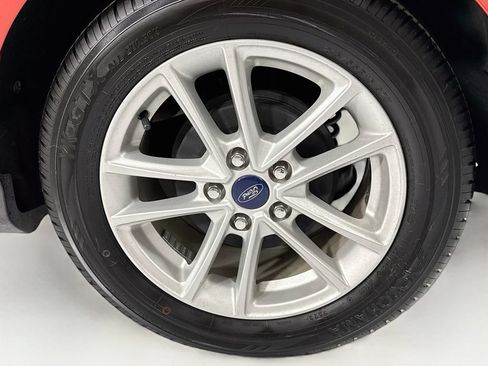 Used 2018 Ford Focus SE FWD image 31