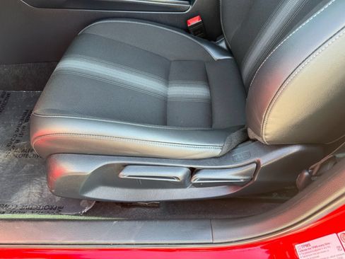 Used 2024 Honda Civic Sport image 15
