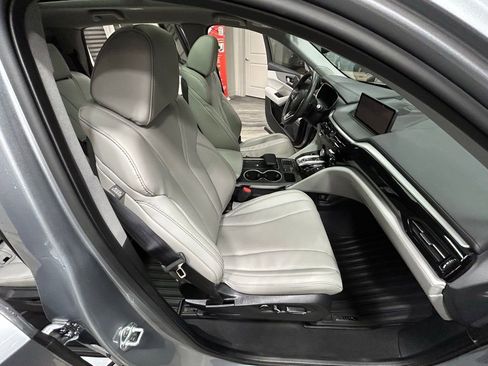 Used 2024 Acura MDX SH-AWD w/ Technology Package image 42