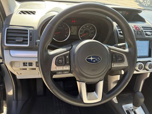 Used 2018 Subaru Forester 2.5i w/ Alloy Wheel Package image 12