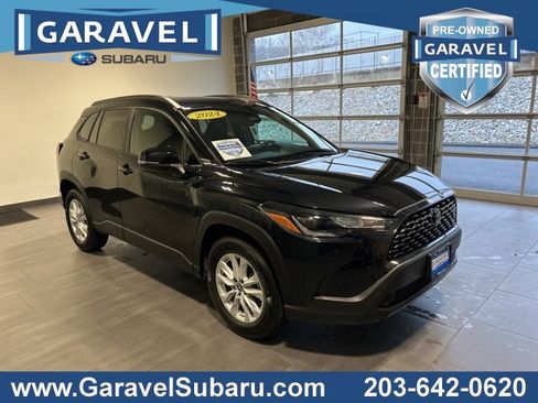 Used 2024 Toyota Corolla Cross LE image 1