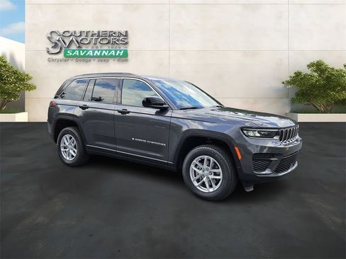 New 2025 Jeep Grand Cherokee Laredo X w/ Luxury Tech Group I RWD image 7
