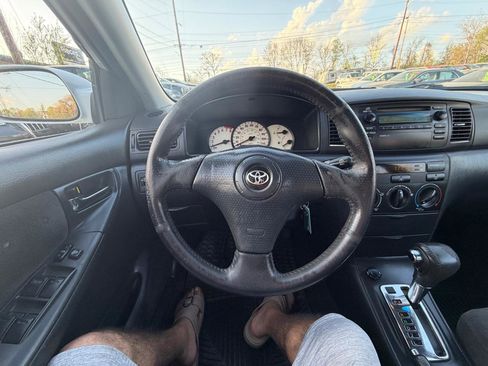 Used 2004 Toyota Corolla LE image 18
