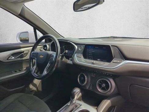 Used 2020 Chevrolet Blazer LT FWD image 29