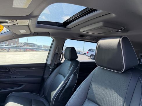 Used 2023 Honda Odyssey Elite image 22