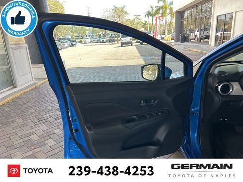 Used 2021 Nissan Versa SV image 15