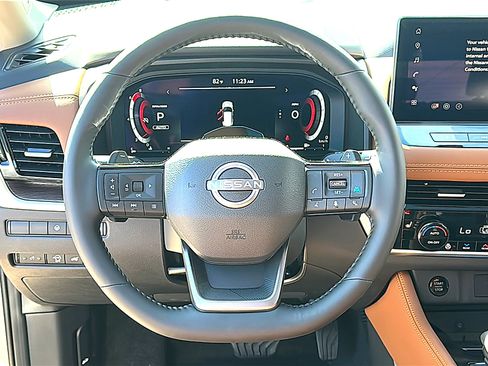 New 2026 Nissan Rogue Platinum w/ Tech Package image 18