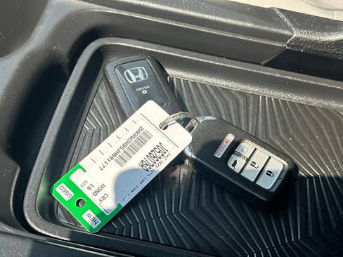 Used 2018 Honda CR-V Touring image 34